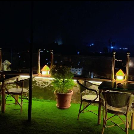 Pyramids Tower View Inn Nazlat as Sammān エクステリア 写真